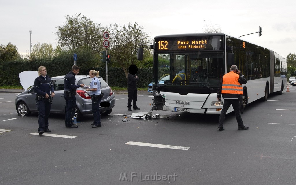 VU Bus Pkw Koeln Porz Gremberghoven Steinstr Konrad Adenauerstr P14.JPG - Miklos Laubert